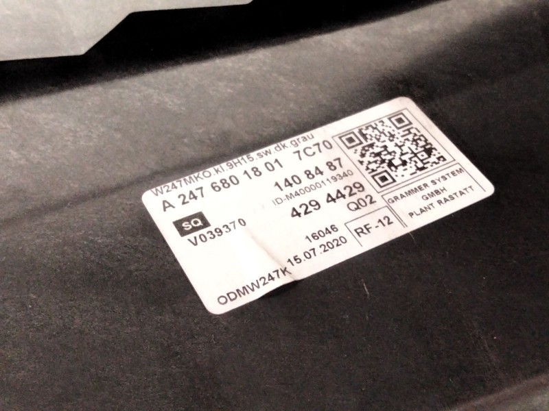 Recambio de consola central para mercedes-benz gla (h247) gla 200 (247.787) referencia OEM IAM A2476831801  