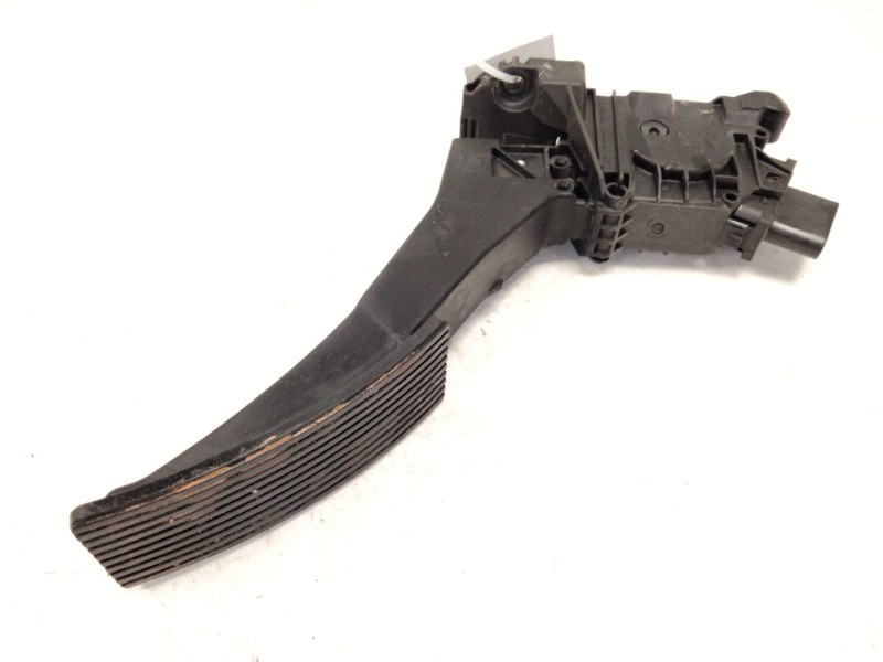 Recambio de pedal acelerador para mercedes-benz gla (h247) gla 200 (247.787) referencia OEM IAM A1773001800  