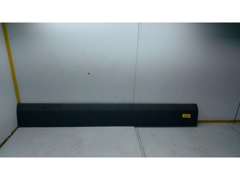 Recambio de moldura trasera izquierda para volkswagen crafter 30-50 furgoneta (2e_) 2.0 tdi referencia OEM IAM 9066900800  