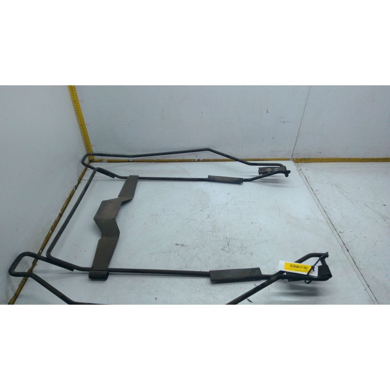 Recambio de soporte rueda repuesto para volkswagen crafter 30-50 furgoneta (2e_) 2.0 tdi referencia OEM IAM    Recambio de soporte rueda repuesto para volkswagen crafter 30-50 furgoneta (2e_) 2.0 tdi referencia OEM IAM