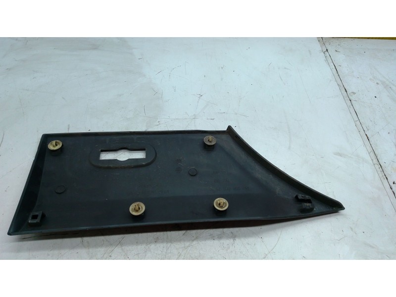 Recambio de moldura trasera izquierda para volkswagen crafter 30-50 furgoneta (2e_) 2.0 tdi referencia OEM IAM A9066902582  