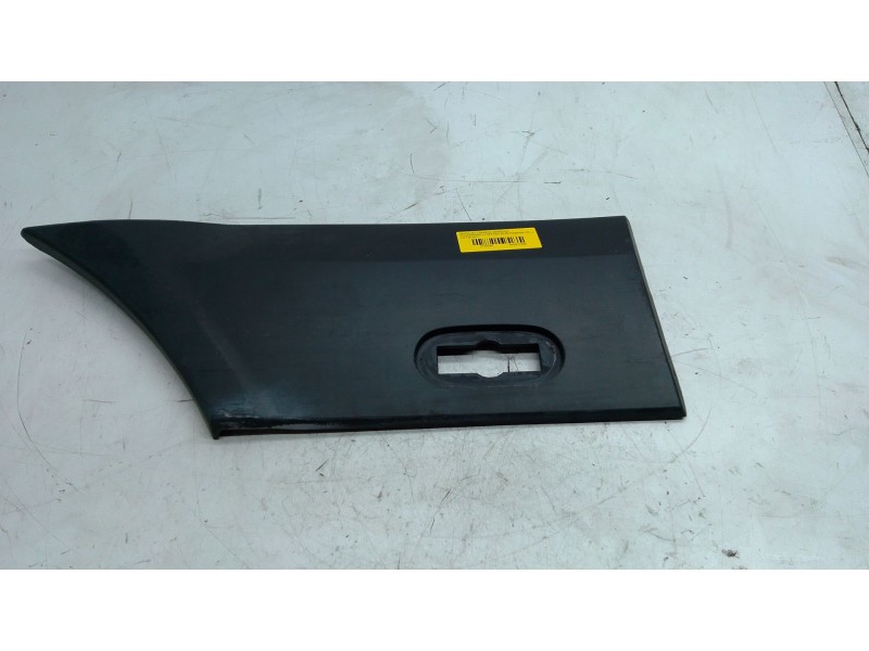 Recambio de moldura trasera derecha para volkswagen crafter 30-50 furgoneta (2e_) 2.0 tdi referencia OEM IAM A9066902682  