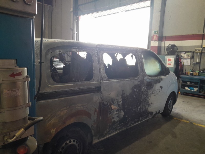 opel vivaro c furgoneta (k0) del año 2023