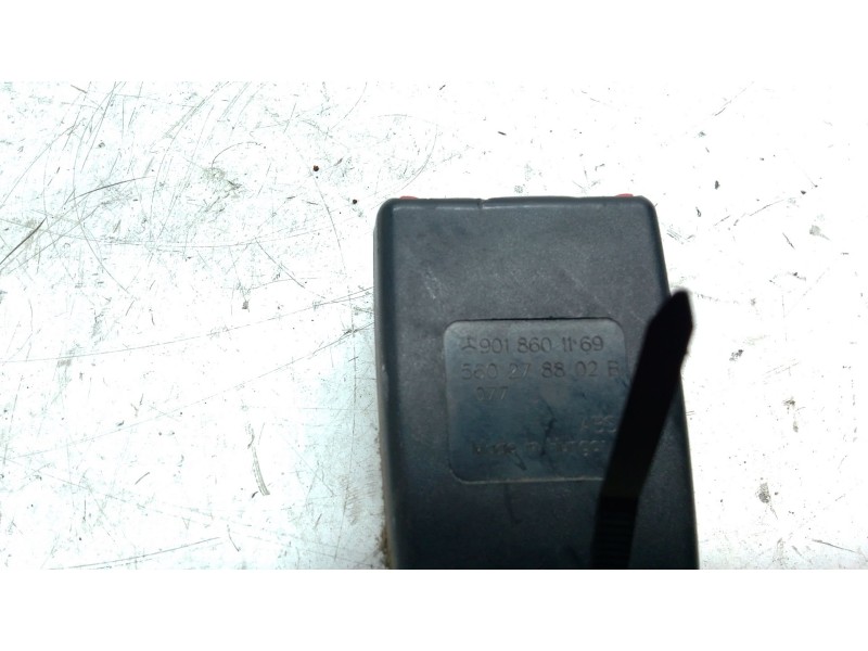 Recambio de enganche delantero derecho para volkswagen crafter 30-50 furgoneta (2e_) 2.0 tdi referencia OEM IAM 9018601169  