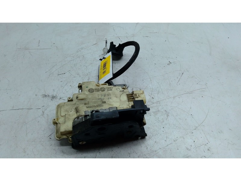 Recambio de cerradura puerta trasera derecha para audi q7 (4lb) 3.0 tdi quattro referencia OEM IAM 3C4839016A  