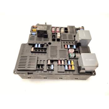 CAJA FUSIBLES 32322427 