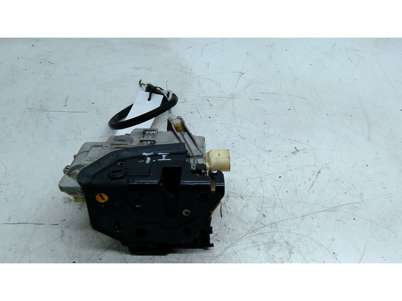 Recambio de cerradura puerta trasera izquierda para audi q7 (4lb) 3.0 tdi quattro referencia OEM IAM 3C4839015A  