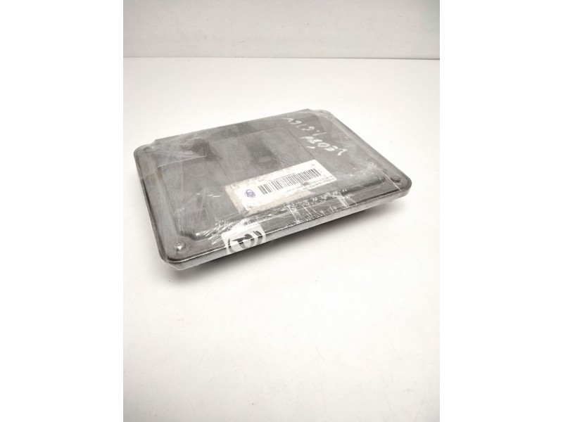 Recambio de centralita motor uce para seat leon (1m1) 1.6 16v referencia OEM IAM 036906034DS 6160066907 IAW4MVDS