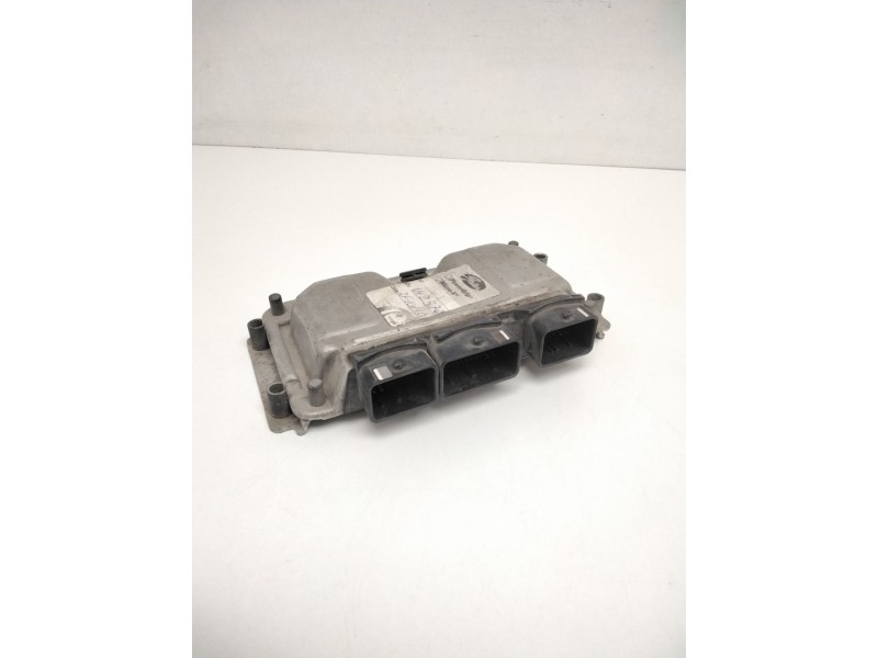Recambio de centralita motor uce para citroën saxo 1.1 referencia OEM IAM 0261206246 9648484380 26FM1018