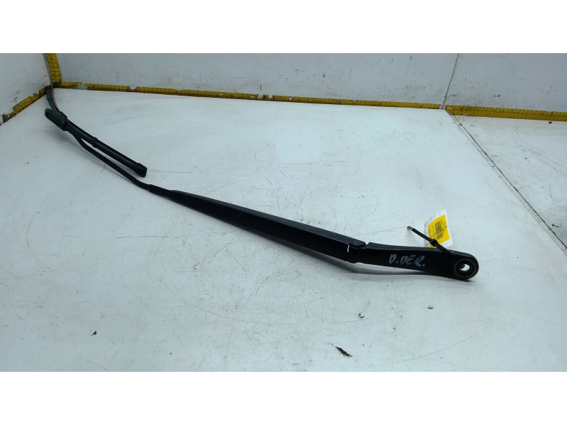 Recambio de brazo limpia delantero derecho para opel vivaro c furgoneta (k0) 1.5 referencia OEM IAM   