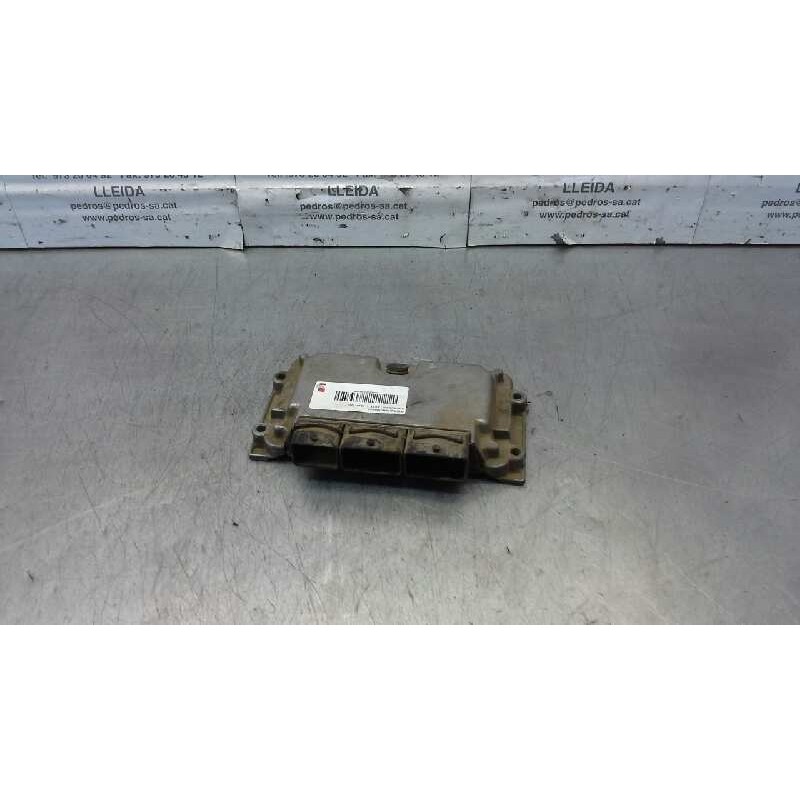 Recambio de centralita motor uce para citroën saxo 1.5 d sx referencia OEM IAM 0281001839 9630059880 28FM0279