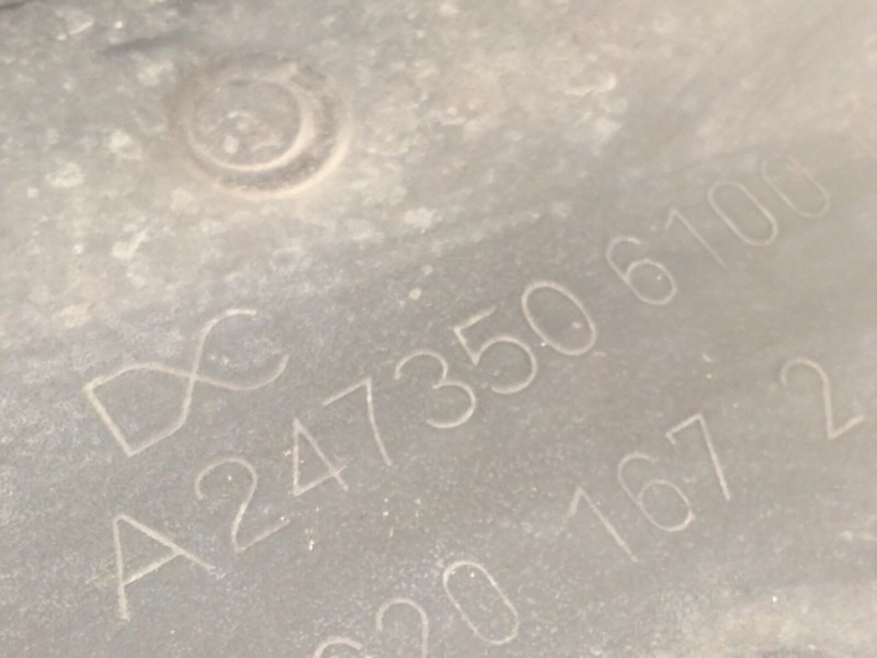 Recambio de brazo suspension superior trasero izquierdo para mercedes-benz gla (h247) gla 200 (247.787) referencia OEM IAM A2473