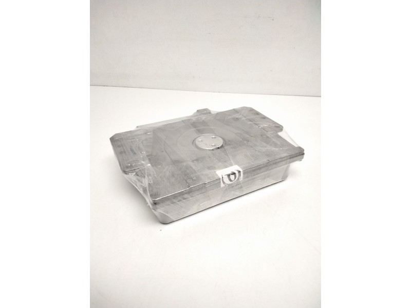 Recambio de centralita motor uce para citroën saxo 1.1 referencia OEM IAM 0261204622 9630278180 26FM0443