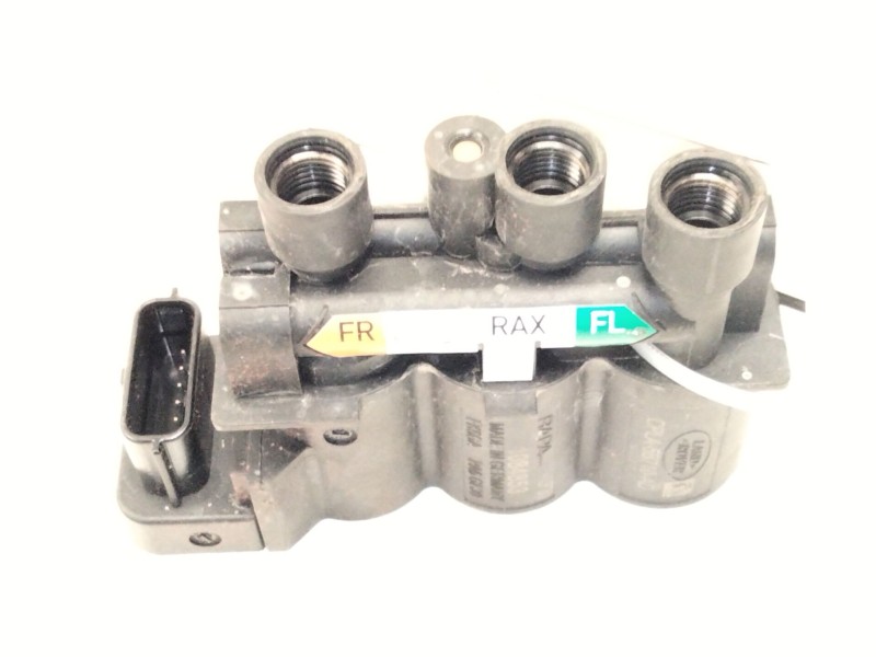 Recambio de valvula para land rover range rover velar (l560) 2.0 d240 sd4 4x4 referencia OEM IAM CPLA5B710AD  