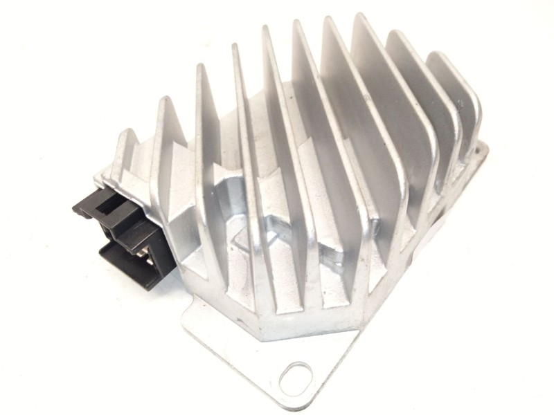 Recambio de amplificador de sonido para mercedes-benz gla (h247) gla 200 (247.787) referencia OEM IAM A1779050403  