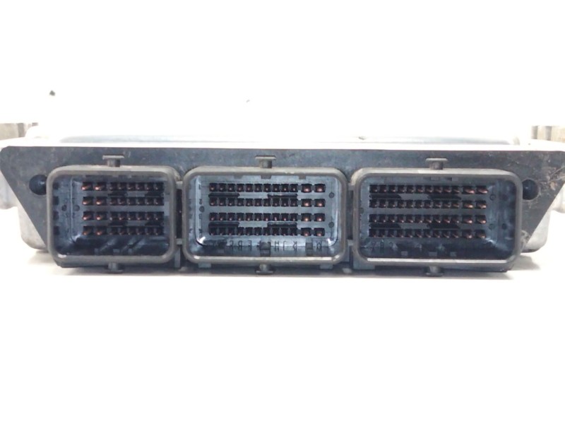 Recambio de centralita motor uce para renault megane iii hatchback (bz0/1_, b3_) 1.9 dci (bz0n, bz0j) referencia OEM IAM   