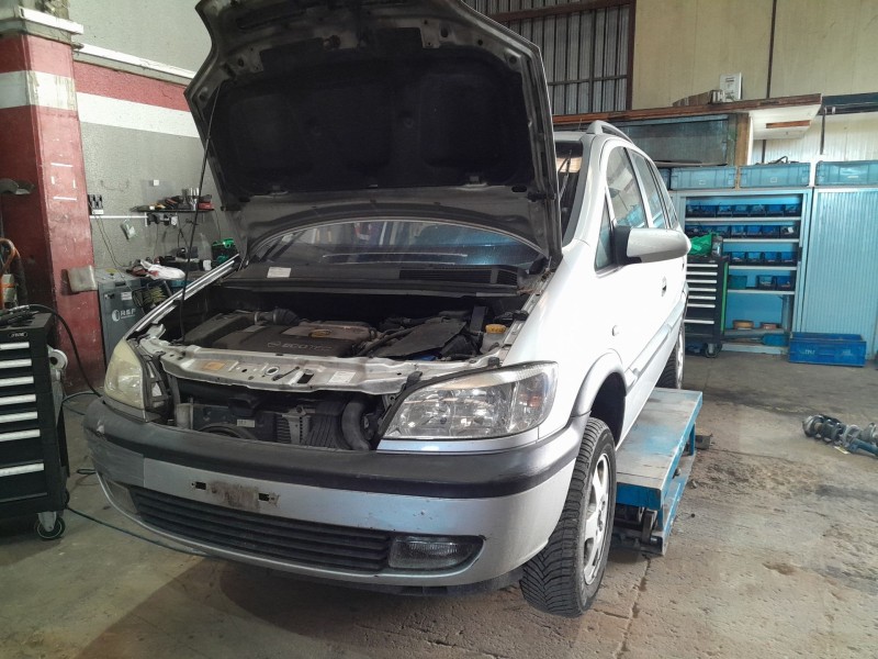 opel zafira a monospace (t98) del año 2001