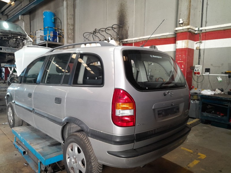 opel zafira a monospace (t98) del año 2001