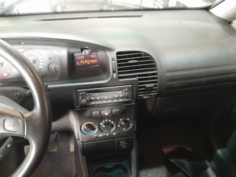 opel zafira a monospace (t98) del año 2001