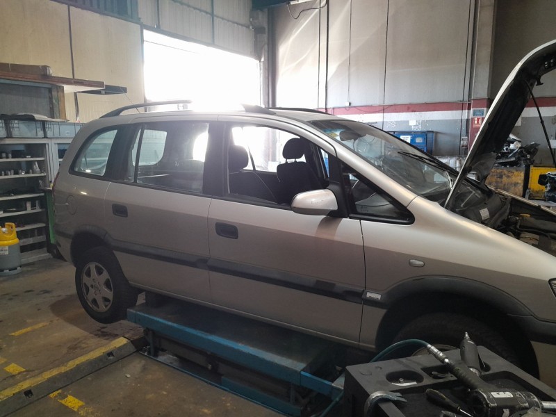 opel zafira a monospace (t98) del año 2001