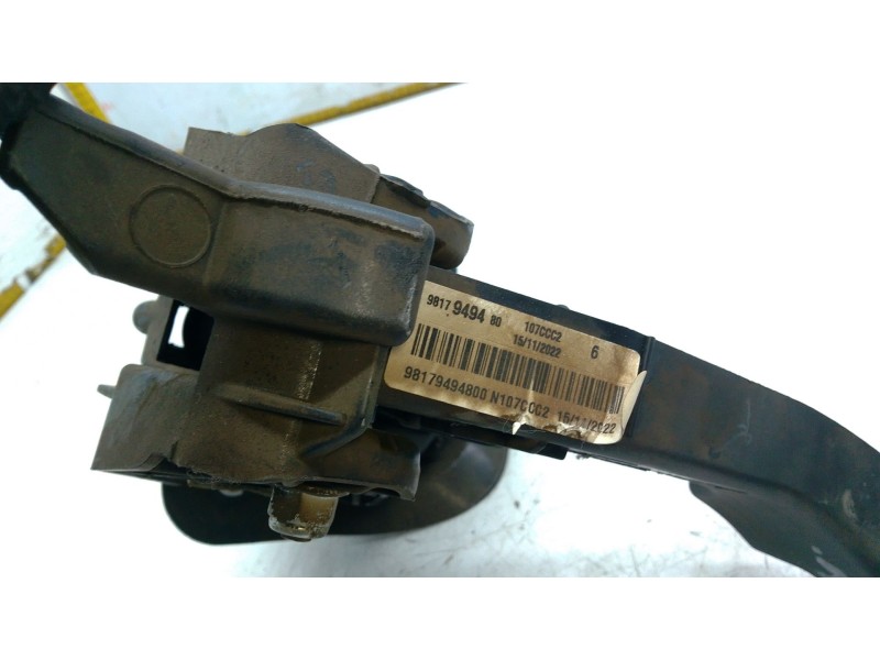 Recambio de pedal embrague para opel vivaro c furgoneta (k0) 1.5 referencia OEM IAM 9833564080  