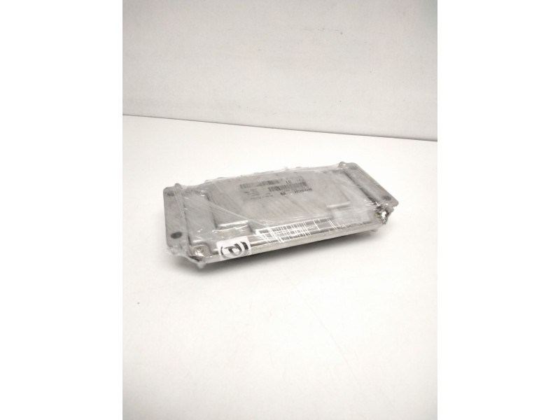 Recambio de centralita motor uce para citroën saxo 1.6 referencia OEM IAM 0261206860 9637839380id03 26FM0799