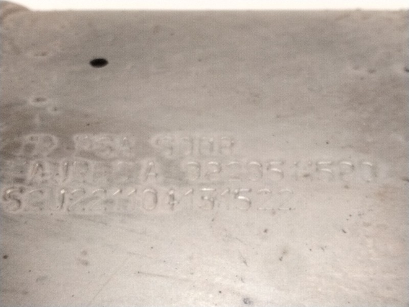 Recambio de tubo escape central para opel vivaro c furgoneta (k0) 1.5 referencia OEM IAM 9829511580  