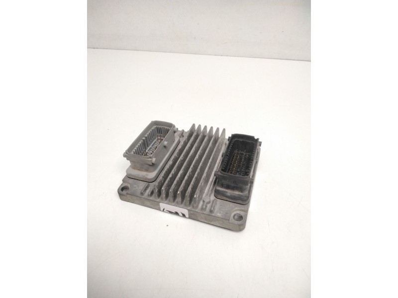 Recambio de centralita motor uce para chevrolet kalos 1.4 se referencia OEM IAM 96417550 MR140 M03MK0XAHF5095