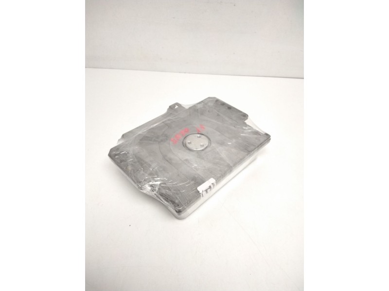 Recambio de centralita motor uce para citroën saxo 1.1 image referencia OEM IAM 0261204788 9631528780 26FM0667