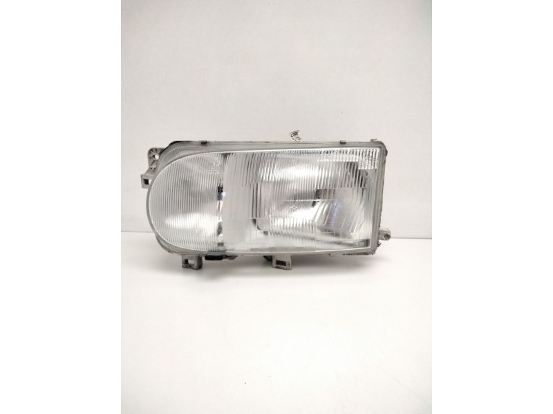 Recambio de faro izquierdo para » otros... premium 370 26 g 6x2 referencia OEM IAM 67725735 NISSAN 