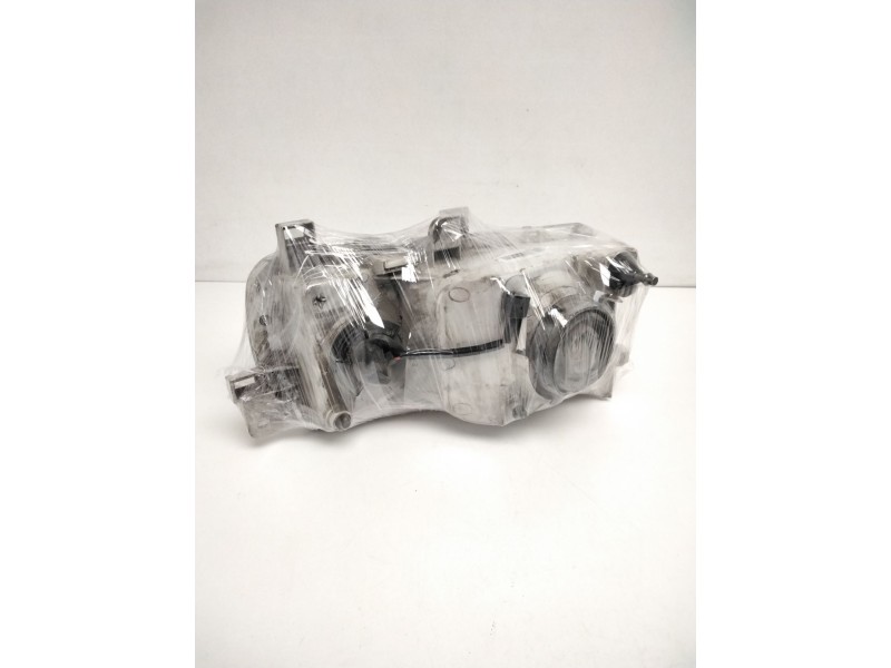 Recambio de faro izquierdo para » otros... premium 370 26 g 6x2 referencia OEM IAM 67725735 NISSAN 