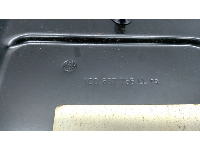 Recambio de elevalunas delantero derecho para volkswagen new beetle (9c1, 1c1) 1.9 tdi referencia OEM IAM 1C0837756  