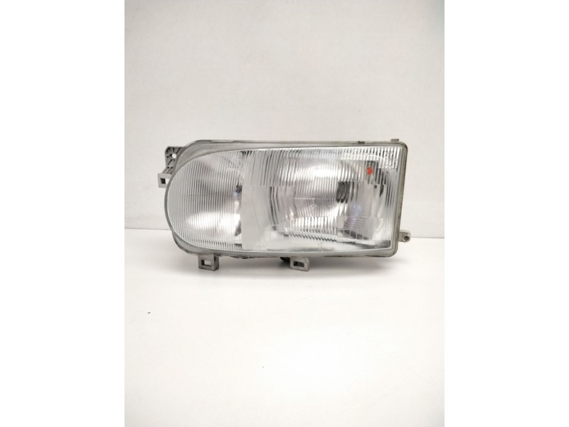 Recambio de faro izquierdo para » otros... premium 370 26 g 6x2 referencia OEM IAM 260607C001 NISSAN 67725890