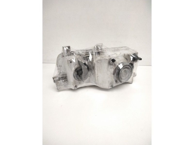 Recambio de faro izquierdo para » otros... premium 370 26 g 6x2 referencia OEM IAM 260607C001 NISSAN 67725890