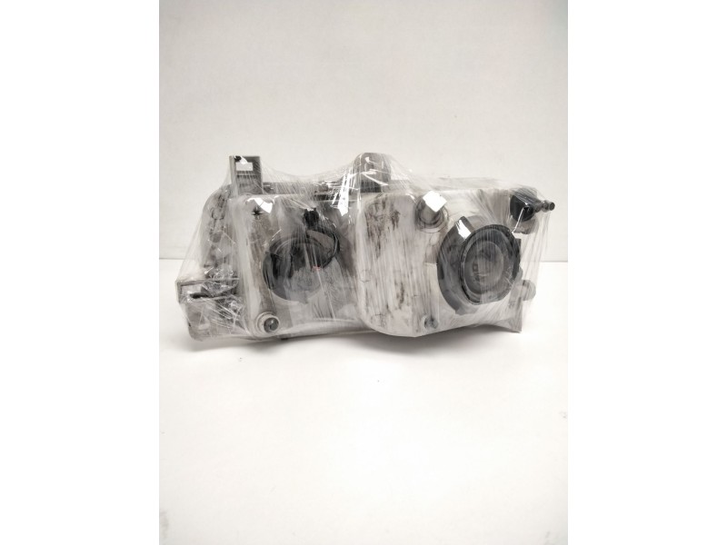 Recambio de faro izquierdo para » otros... premium 370 26 g 6x2 referencia OEM IAM 260607C005 NISSAN 67725970
