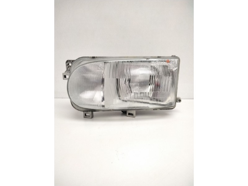 Recambio de faro izquierdo para » otros... premium 370 26 g 6x2 referencia OEM IAM 260607C001 NISSAN 67725890