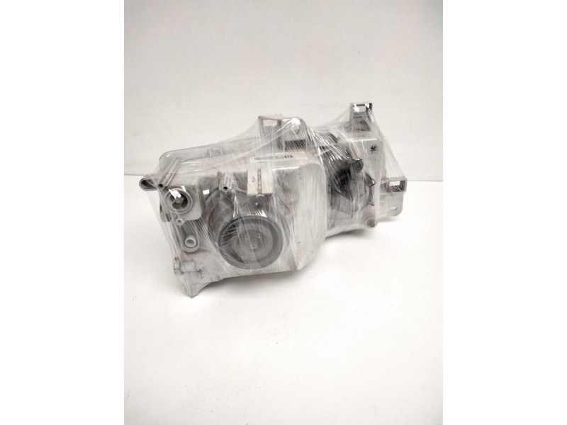 Recambio de faro derecho para » otros... premium 370 26 g 6x2 referencia OEM IAM 260109C108 NISSAN 67626060