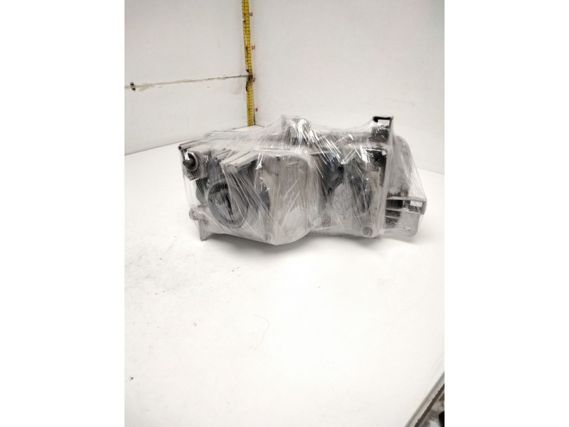 Recambio de faro derecho para » otros... premium 370 26 g 6x2 referencia OEM IAM 260609C108 NISSAN 67626060