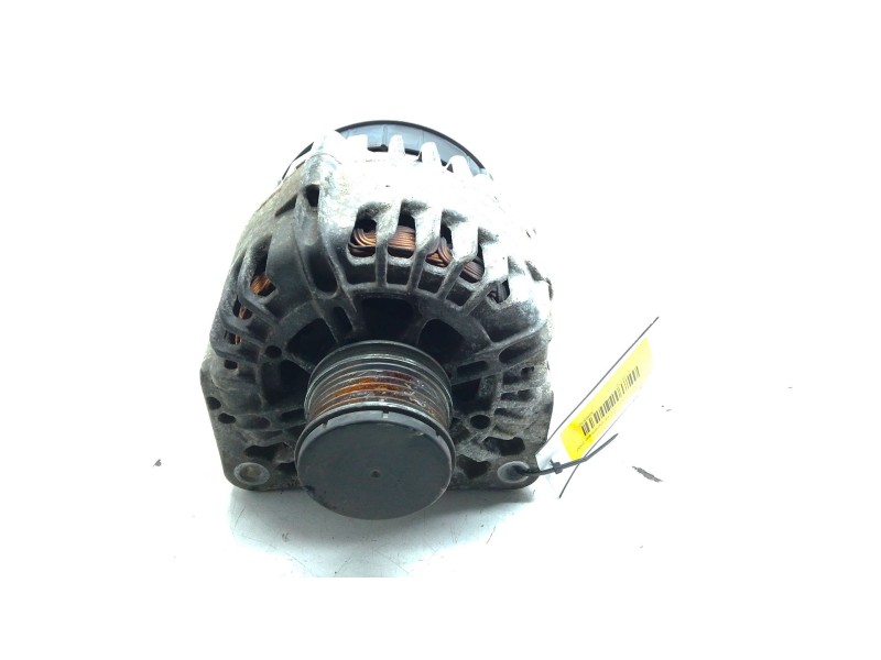 Recambio de alternador para renault megane iii coupe dynamique referencia OEM IAM 2606272B  