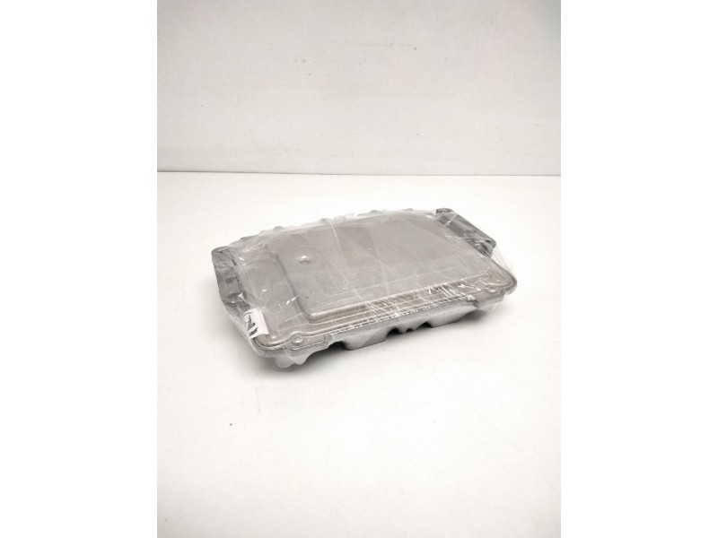 Recambio de centralita motor uce para renault trafic caja cerrada (ab 4.01) referencia OEM IAM 0281011530 8200051609 8200325720