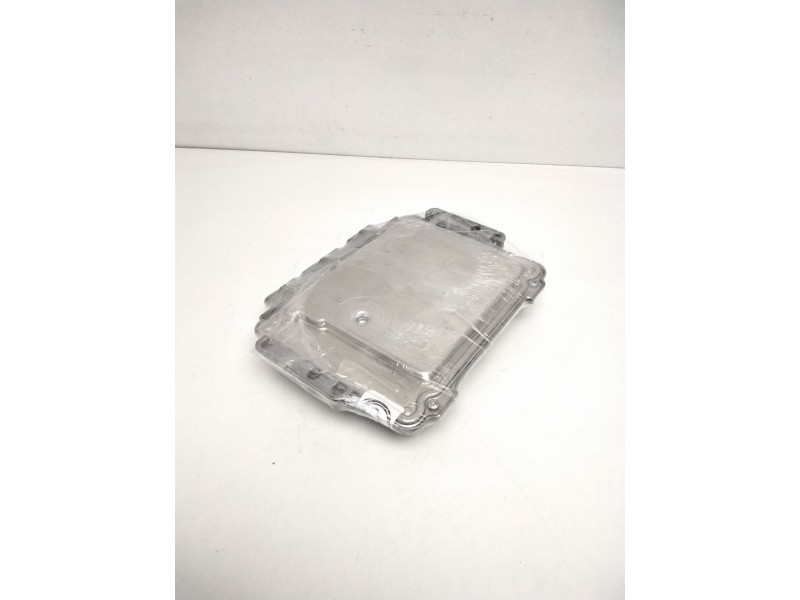 Recambio de centralita motor uce para renault megane ii berlina 3p referencia OEM IAM 0281011648 8200391966 8200460380