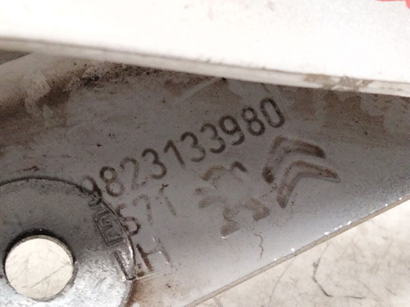 Recambio de bisagra capot delantero izquierdo para opel vivaro c furgoneta (k0) 1.5 referencia OEM IAM 9823133980  