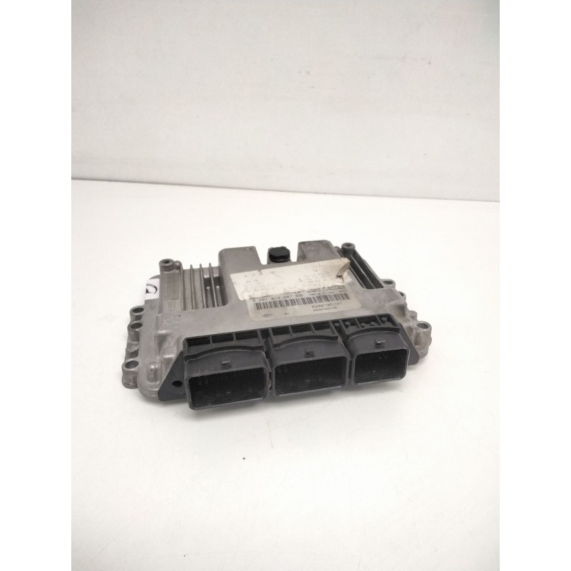 Recambio de centralita motor uce para renault scenic ii 1.9 dci diesel referencia OEM IAM 0281013907 8200705747 8200705748