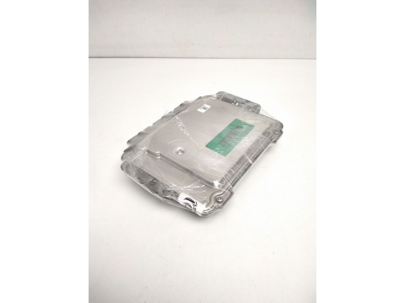 Recambio de centralita motor uce para renault scenic ii 1.9 dci diesel referencia OEM IAM 0281013907 8200705747 8200705748