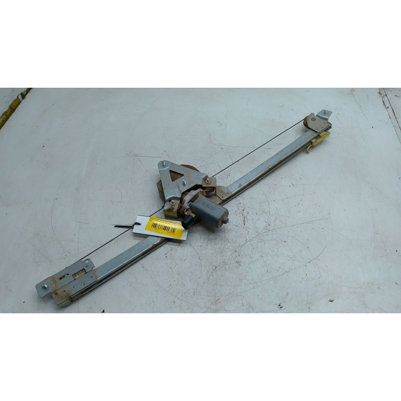 Recambio de elevalunas delantero derecho para opel vivaro a furgoneta (x83) 2.0 cdti (f7) referencia OEM IAM   