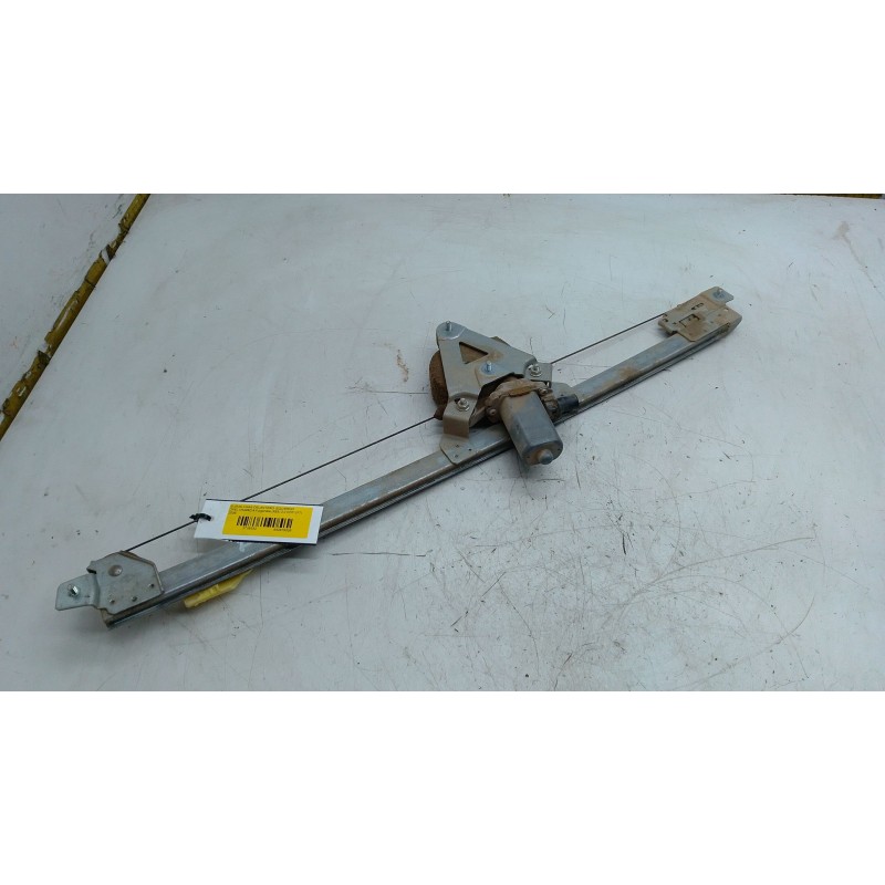 Recambio de elevalunas delantero izquierdo para opel vivaro a furgoneta (x83) 2.0 cdti (f7) referencia OEM IAM   