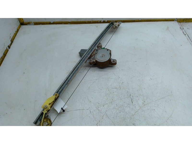 Recambio de elevalunas delantero izquierdo para opel vivaro a furgoneta (x83) 2.0 cdti (f7) referencia OEM IAM   