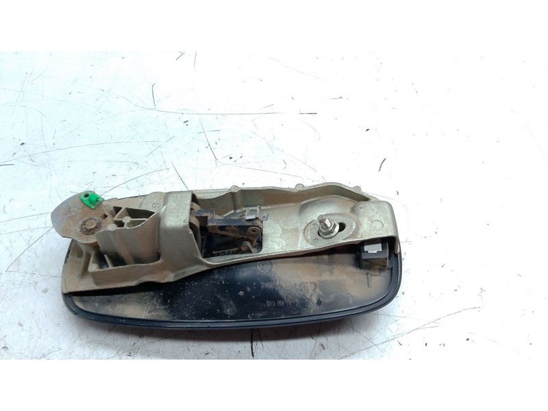 Recambio de maneta exterior delantera izquierda para opel vivaro a furgoneta (x83) 2.0 cdti (f7) referencia OEM IAM   