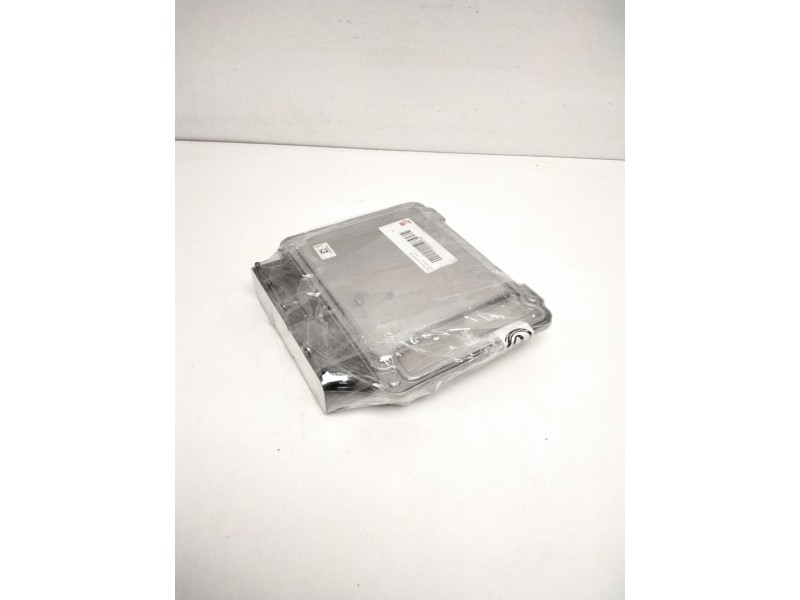 Recambio de centralita motor uce para seat arona referencia OEM IAM 04C907309BP 0261S21435 1039T33503