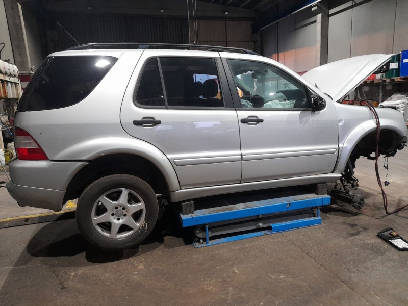 mercedes-benz clase m (w163) del año 2004